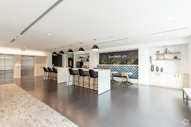 Lounge - 10th & Dairy Apartments