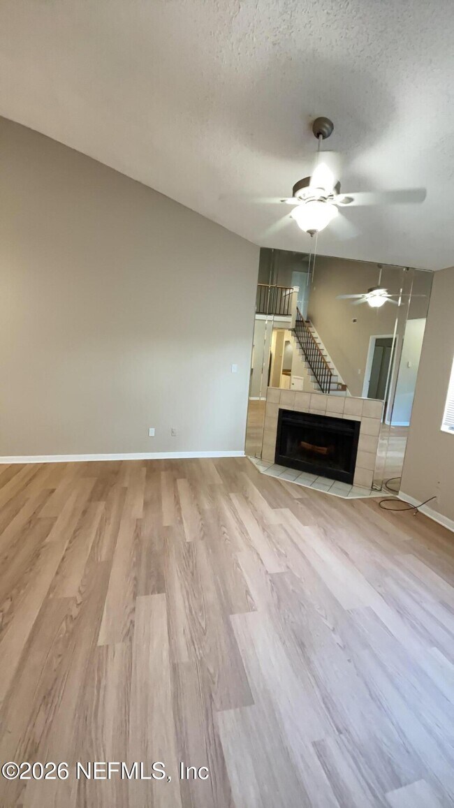 Building Photo - 2124 Sea Hawk Dr