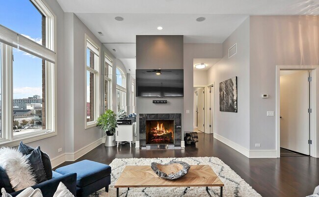 Foto del edificio - 711 W Grand Ave