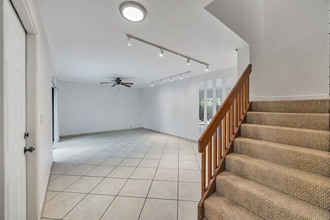 Foto del edificio - 7506 Courtyard Run E