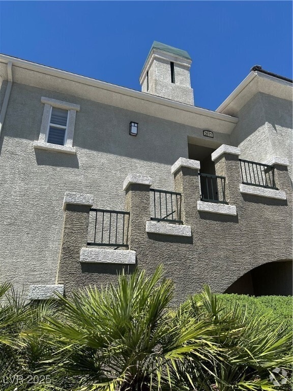 Building Photo - 10809 Garden Mist Dr