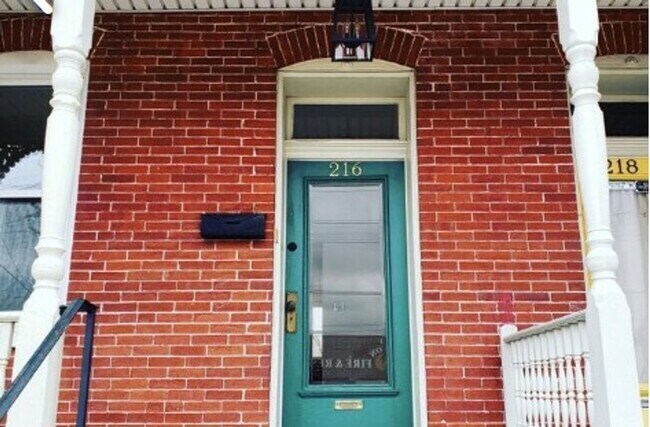 Foto del edificio - 3BR Home in Red Lion SD | Finished 3rd Floor, Garage, Balcony & Large Yard!