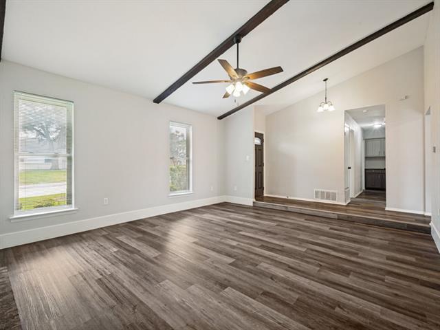 Foto del edificio - 1607 Glenhill Ln