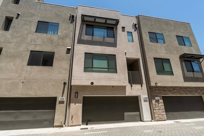 Building Photo - 13107 W Lumina Way