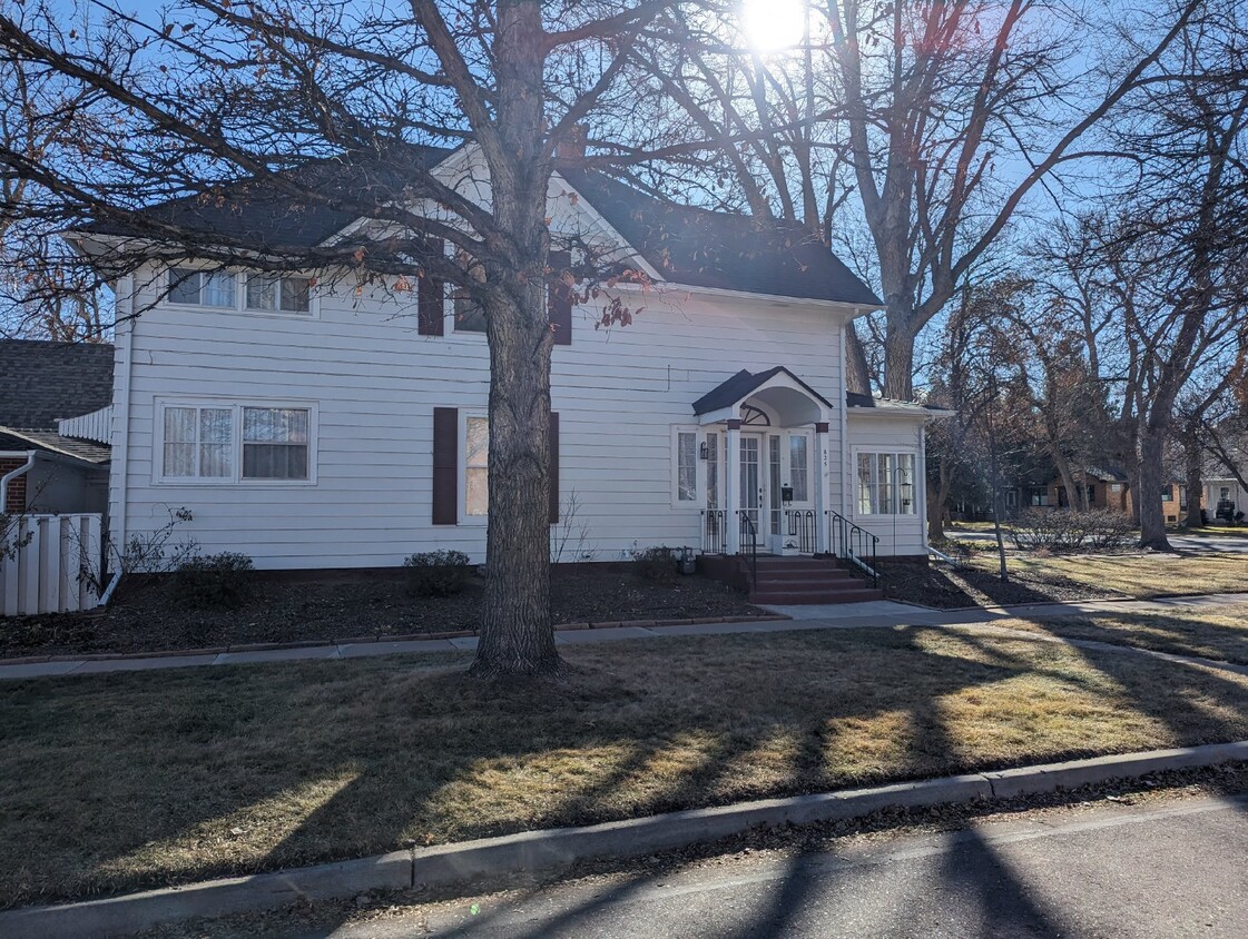 Primary Photo - Charming 1-Bedroom in Old Town Longmont – ...