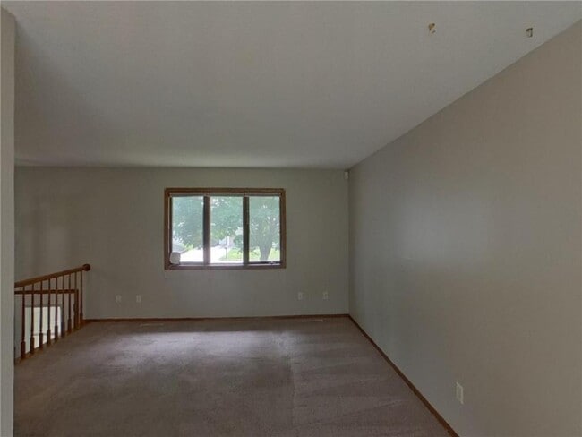 Building Photo - 1180 4th St W