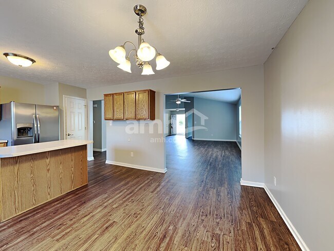 Foto del edificio - 5956 Crosscut Ln