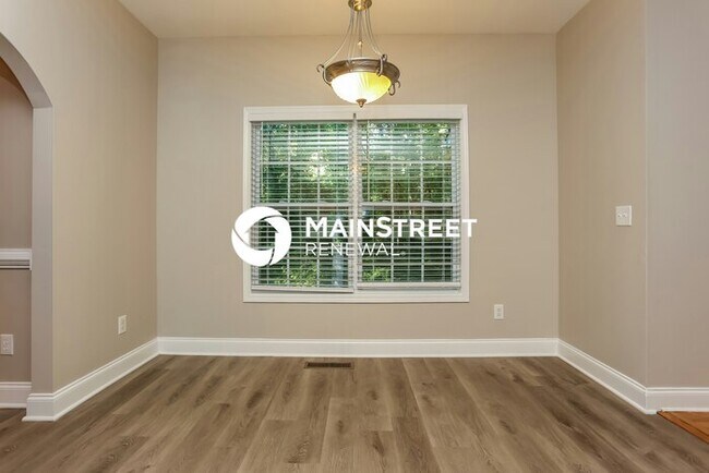 Building Photo - 4 Bedroom Pet-Friendly Home in DALLAS, GA with Main Street Renewal
