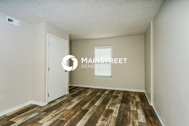 Building Photo - 3 Bedroom Pet-Friendly Home in Louisville,...