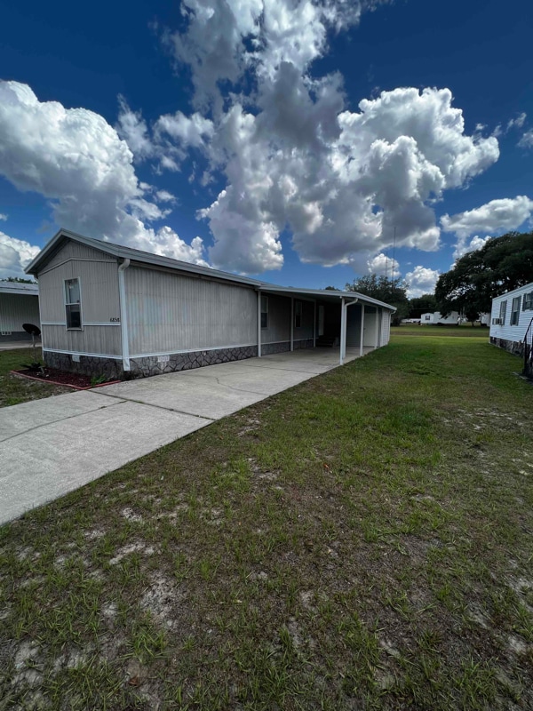 Building Photo - 6858 NE 2nd Loop