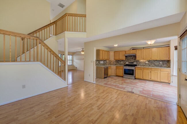 Building Photo - 31 Palmetto Way