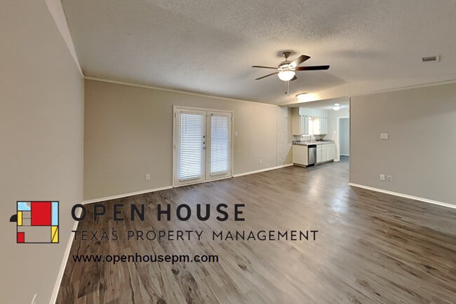 Building Photo - 6016 Ridgecrest Dr, Watauga