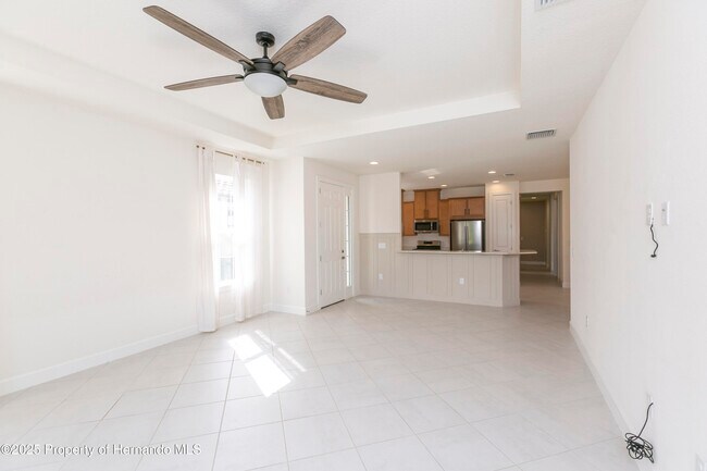 Building Photo - 3242 Francoa Dr