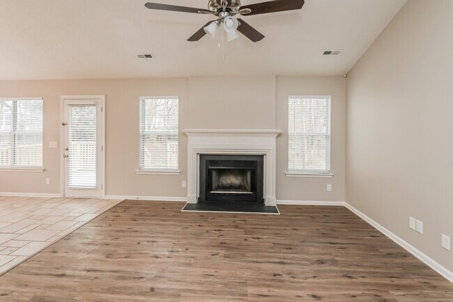 Foto del edificio - 3913 Leghorn Ct