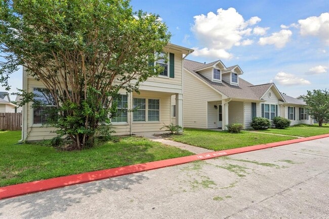 Building Photo - 19511 Fletcher Way Dr