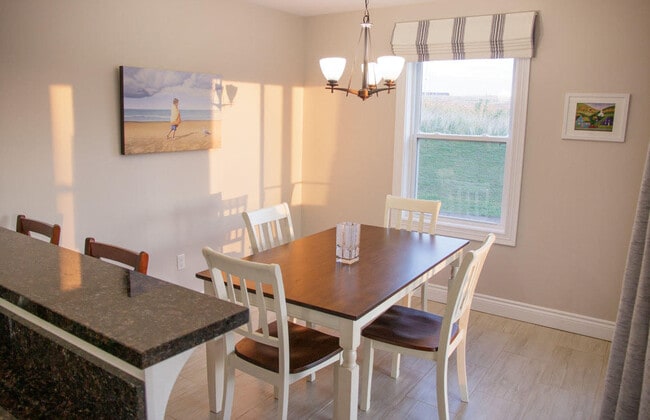 Building Photo - 63 Schoolhouse Ln