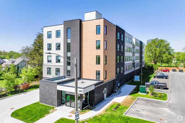 Building Photo - Six Nine Nine Niagara