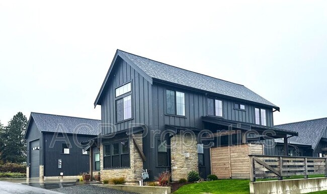 Foto del edificio - 1570 Farmview Ter