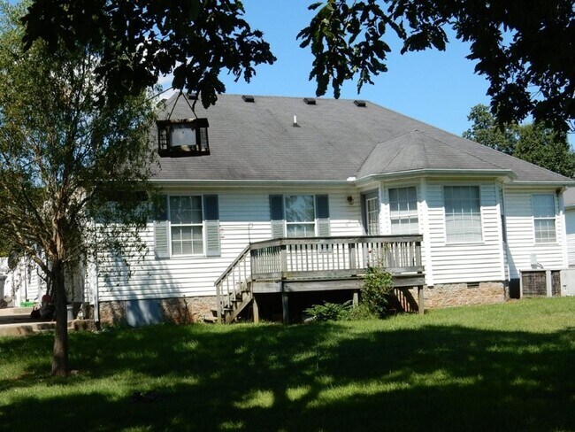Foto del edificio - 502 Bloomfield Ct