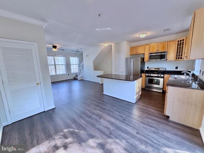 Photo - 21842 Jarvis Square Townhome