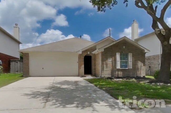 Building Photo - 29418 Fox River Dr
