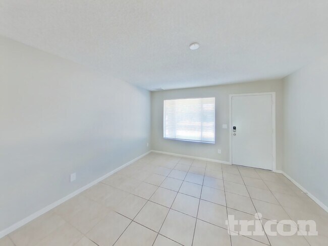 Foto del edificio - 6431 W Hatcher Rd