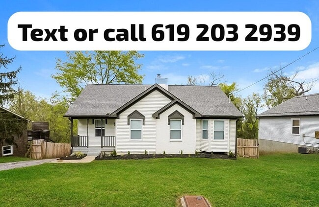 Photo - 256 Cedarview Dr House