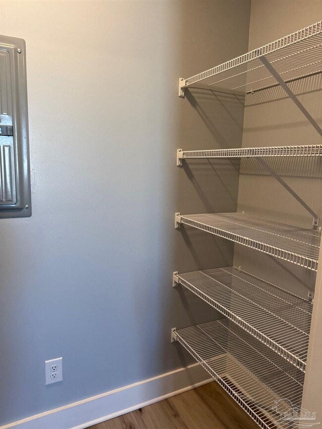 Foto del edificio - 2051 W Blount St