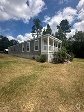 Building Photo - 153 Hidden Hammock Dr
