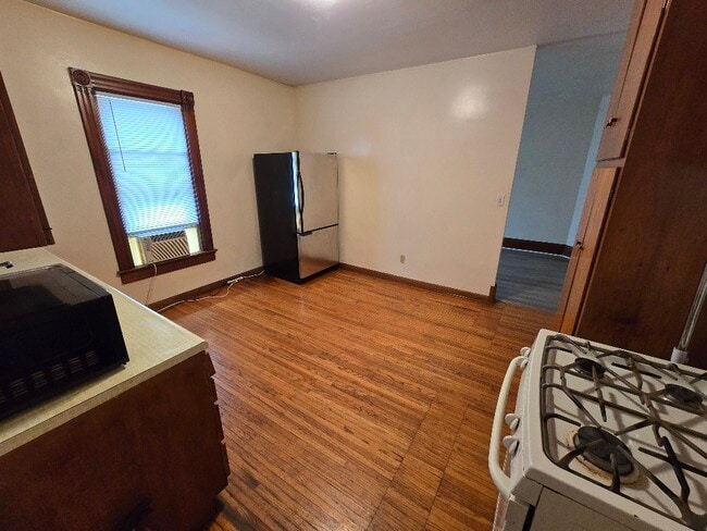 kitchen - 173 N Chambers St