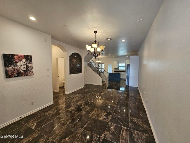Building Photo - 704 Espada Dr