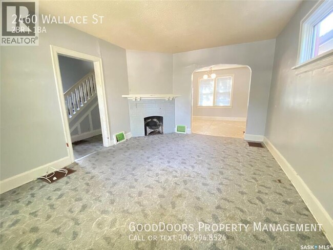 Building Photo - 2460 Wallace St