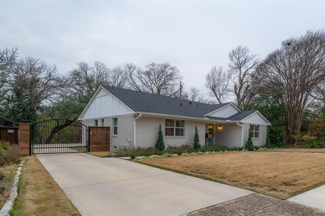 Building Photo - 2430 Springhill Dr