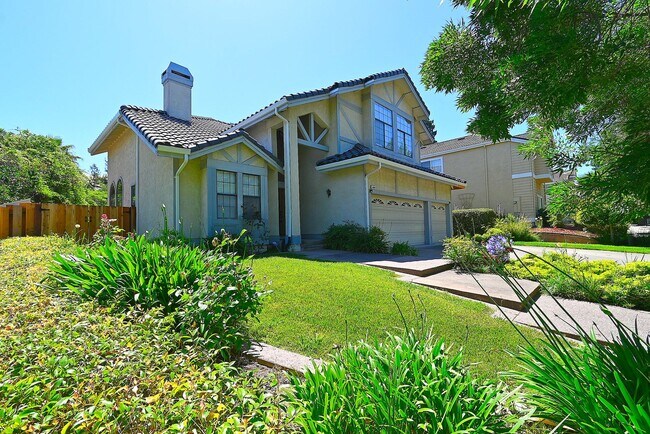 Foto del edificio - $5,900 - GORGEOUS 4 BEDROOM HOME IN MISSION SAN JOSE NEIGHBORHOOD