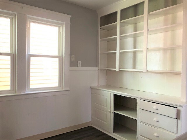 Building Photo - 118 Trowbridge St