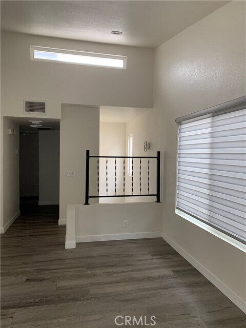 Foto del edificio - 24224 Sylvan Glen Rd