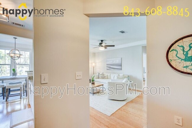 Building Photo - 2223 Chatelain Way