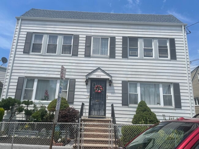 Building Photo - 330 E 19th St