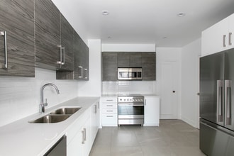 Building Photo - The St Georges