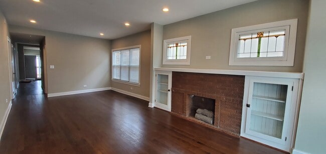 Foto del edificio - 4138 W Barry Ave