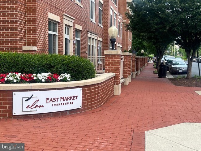 Foto del edificio - 4480 Market Commons Dr
