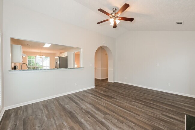 Building Photo - 11810 Harbour Town Pkwy