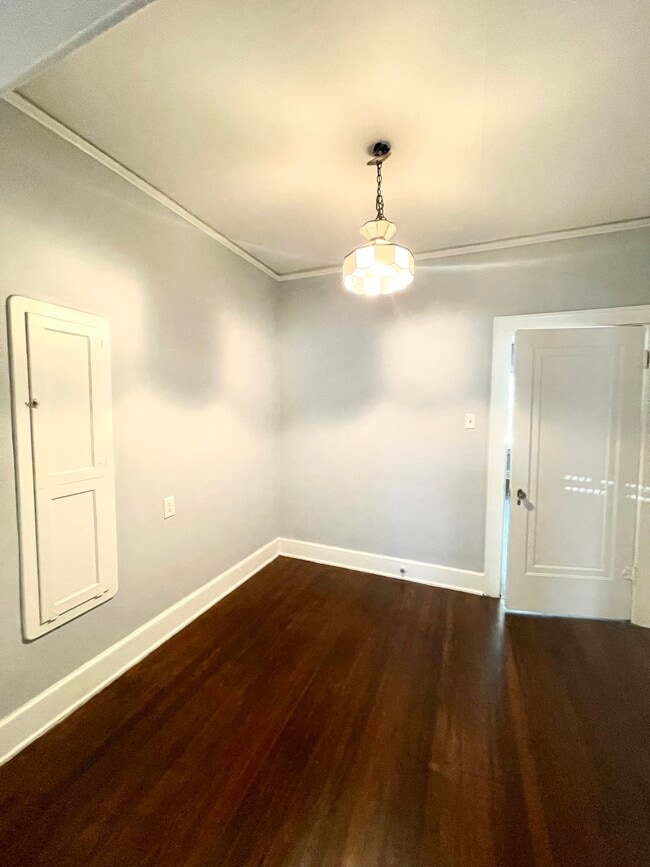 dining room - 426 W Huisache Ave
