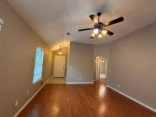 Foto del edificio - 8220 Ryan Ridge Loop