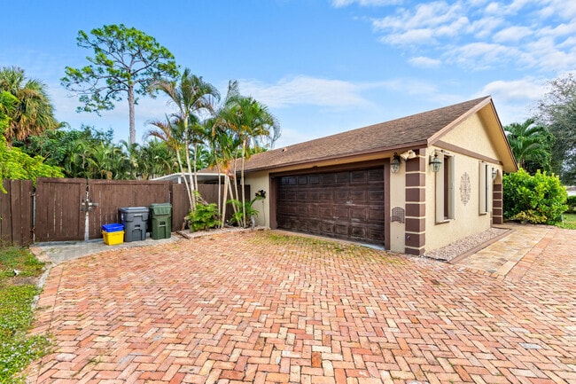 Building Photo - 13714 Exotica Ln
