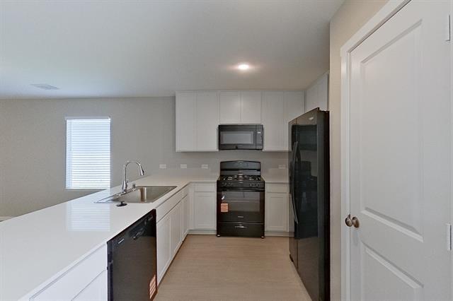 Building Photo - 911 Ponderosa Ln