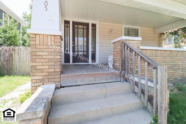 Building Photo - 2005 Bayer Ave