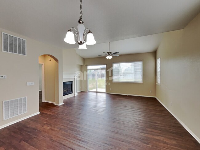 Building Photo - 137 Sand Cherry St