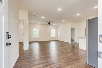 Building Photo - 216 McKinley Church Rd
