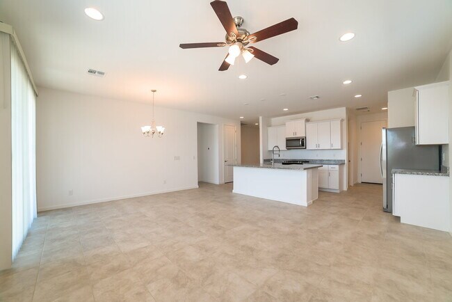 Foto del edificio - 11039 W Pkwy Dr